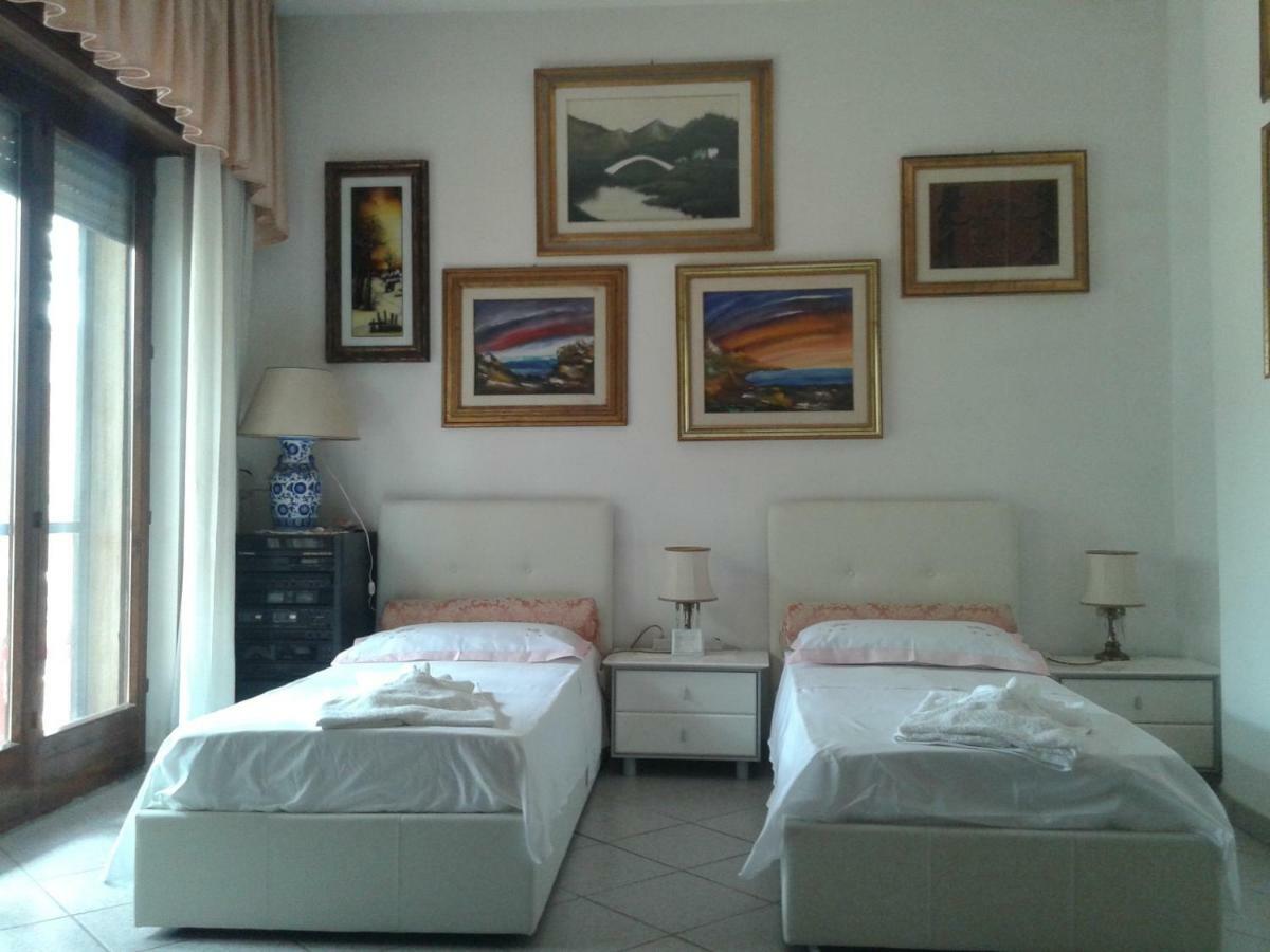 B&B Tra I Mari Del Salento Лечче Экстерьер фото