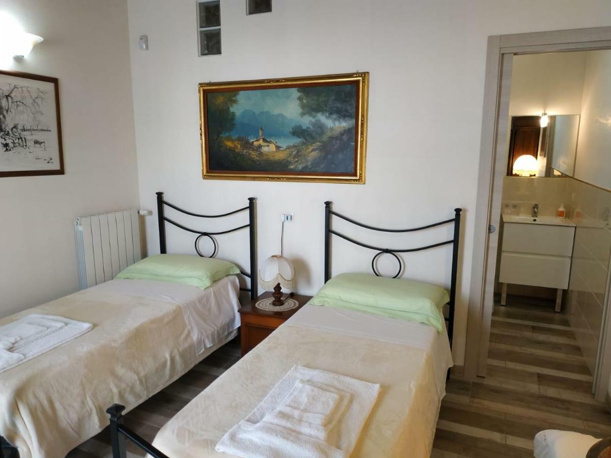 B&B Tra I Mari Del Salento Лечче Экстерьер фото