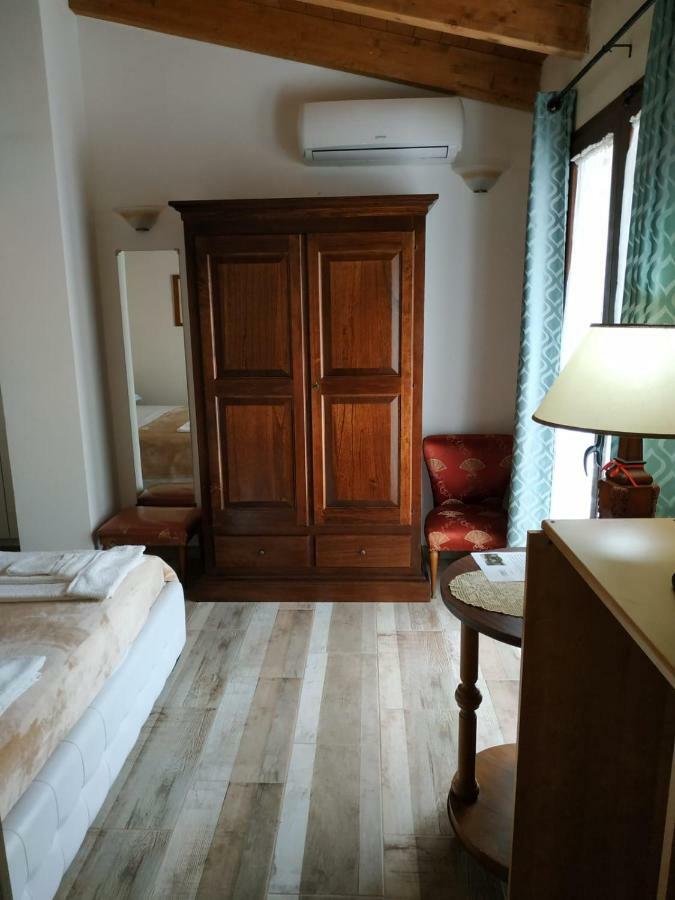 B&B Tra I Mari Del Salento Лечче Экстерьер фото