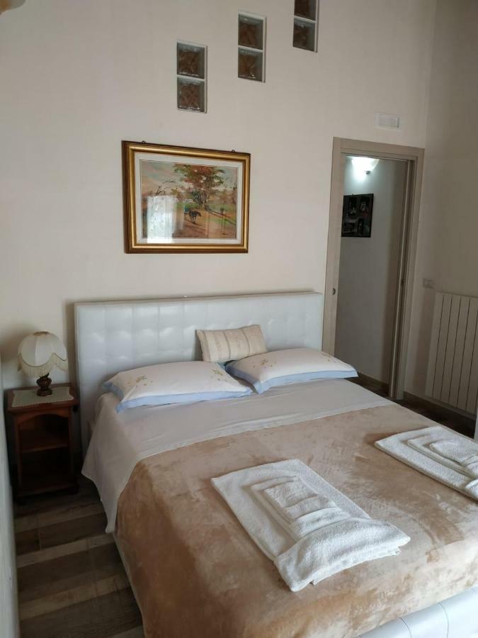 B&B Tra I Mari Del Salento Лечче Экстерьер фото